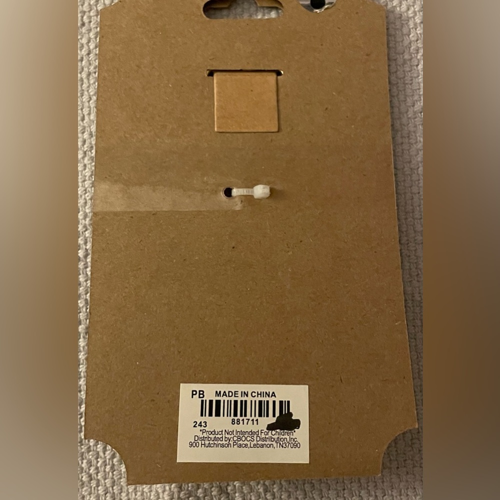 Keychain BNWT!! - Picture 4 of 5